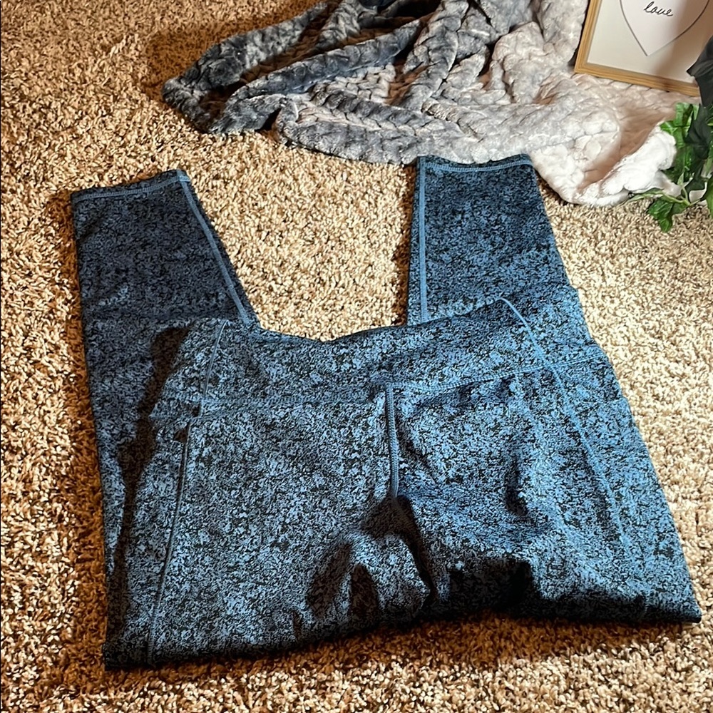 NWOT Member’s Mark Textured Leggings Black blue & Gray. Ladies SZ L Activewear